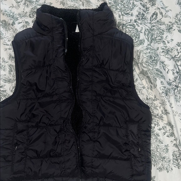 Yogalicious Other - Yogalicious Black Puffer Vest for Kids